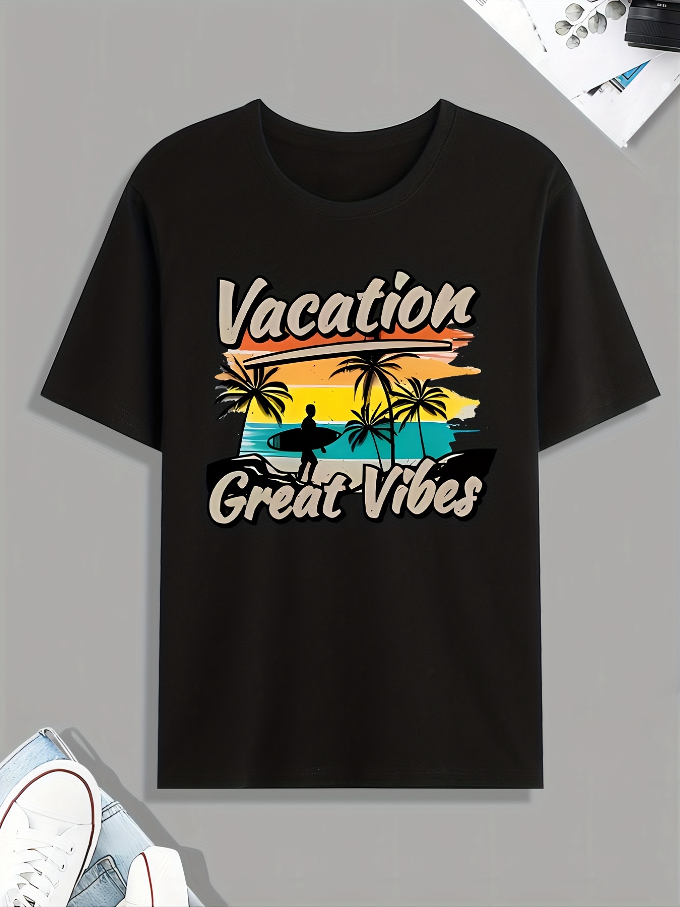 Vintage Vibes Fashion - Vintage Men's Black Graphic T-Shirt Vacation