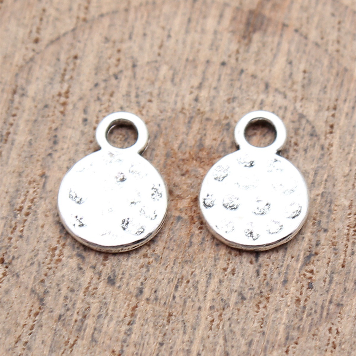 WYSIWYG 40pcs 11x8mm 3 Colors  - Vintage Fashion Stores 评论和价格
